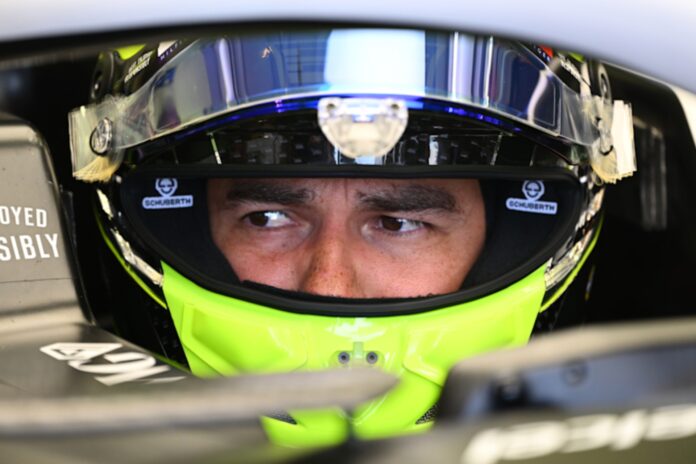sergio-checo-perez-cadillac-pruebas-bahrein