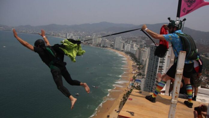 929935-salto-base-extremo-acapulco-web-1-164611