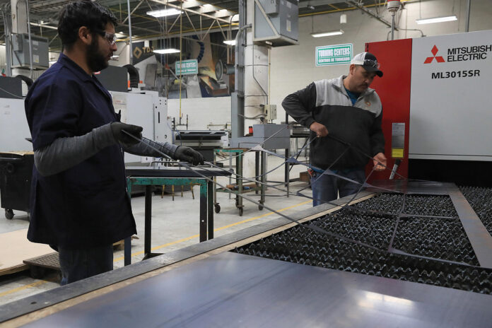 El sector privado reduce al 0,11 % el pronóstico de crecimiento de México para 2025