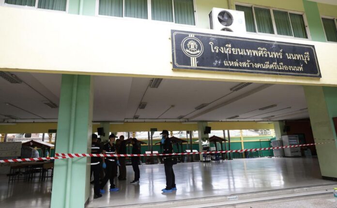 escuela-secundaria-de-tailandia-acordonada-por-un-tiroteo